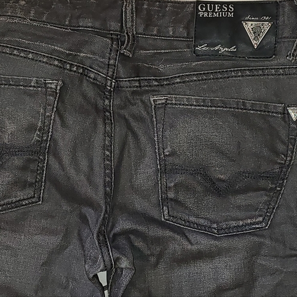 Size 28 men's GUESS jeans - Picture 6 of 6